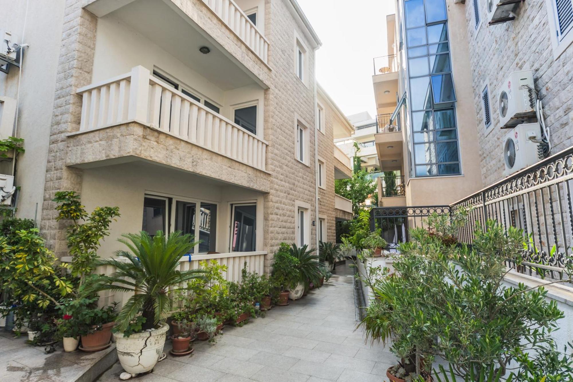 Apartments Franicevic Petrovac Exterior photo